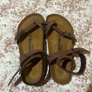 Brand new women’s side 38 Birkenstocks